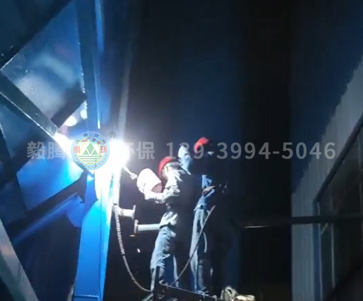 恒康鋁業(yè)中頻爐除塵器 現(xiàn)場加班加點安裝施工，全程監(jiān)護確保質量保障安全